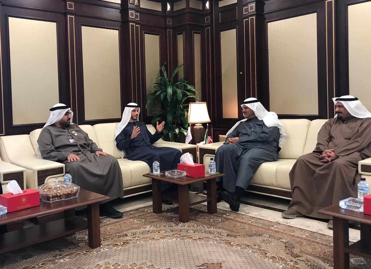 رئيس الطيران المدني يستقبل مدير طيران الامارات