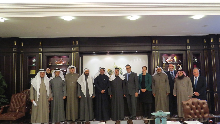Civil Aviation entered into a contract for the implementation of the automatic landing system at the airport in Kuwait