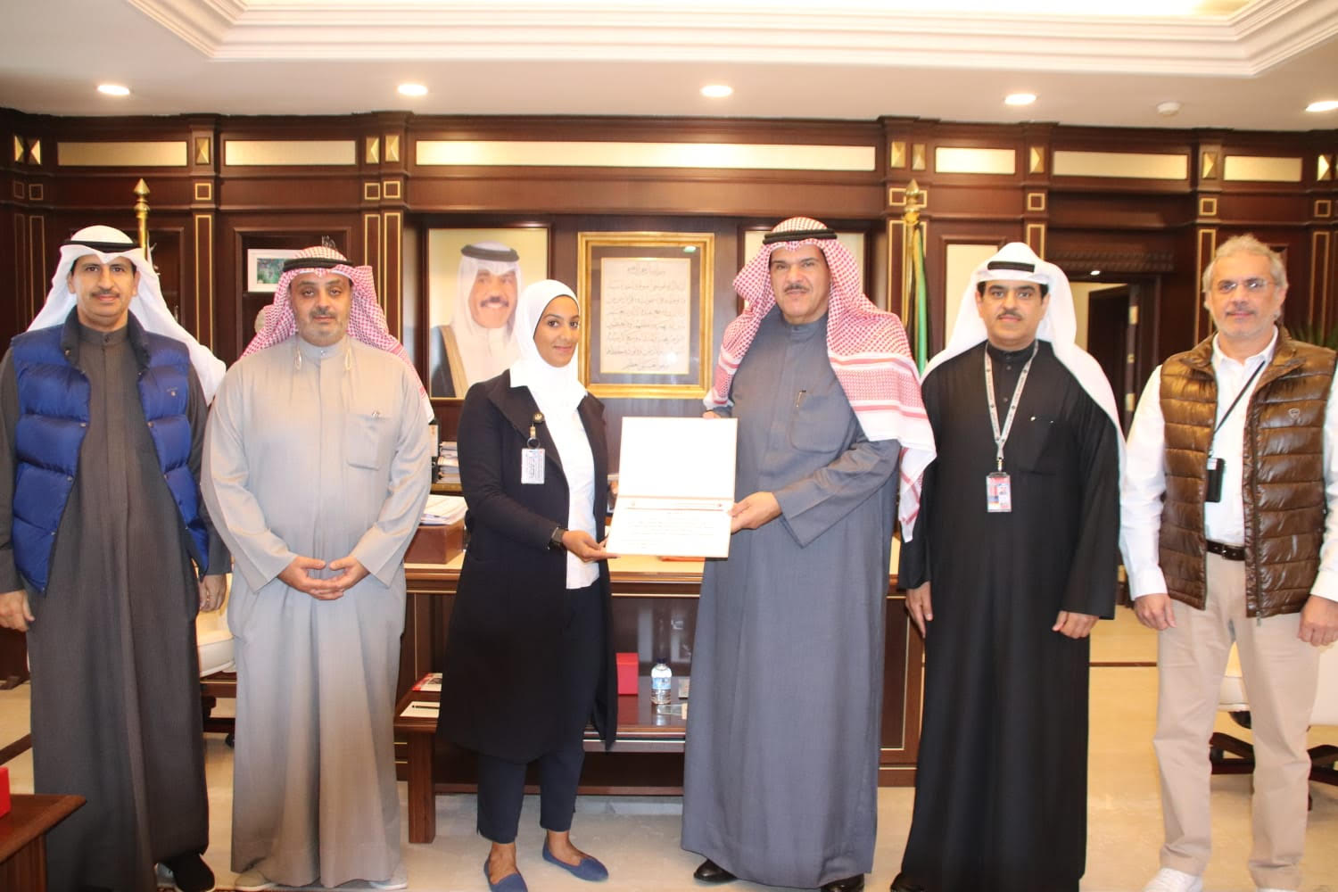 H.E. President of Civil Aviation Honors Colleague/ Mona Al-Saad
