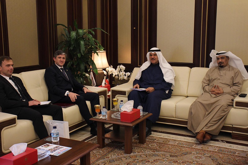 H.E. President of Civil Aviation Receives Ukraine ambassador to Kuwait